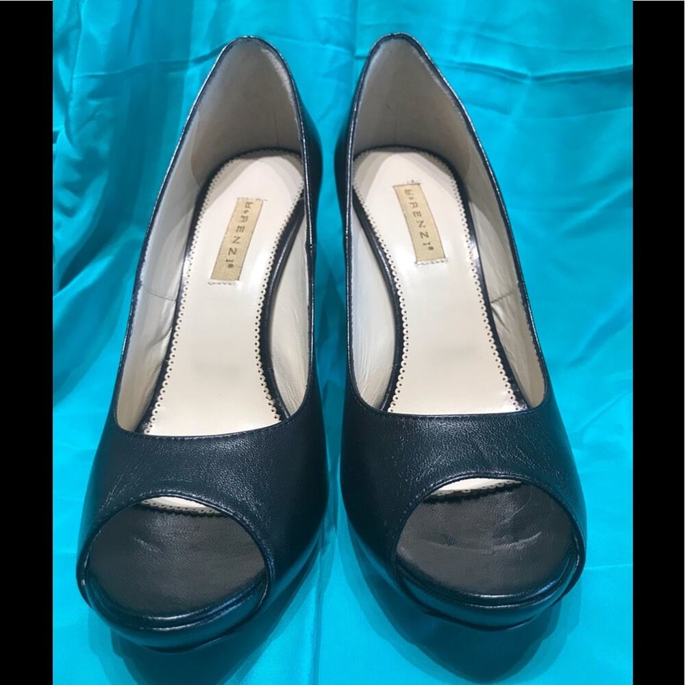Black Classic High Heel  Peep Toe  Platform Pump  Made in Italy